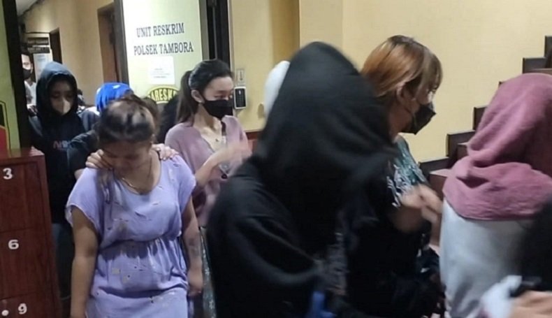 Penggerebekan Indekos, 39 PSK hingga Mucikari dan Bodyguard Diamankan Polisi